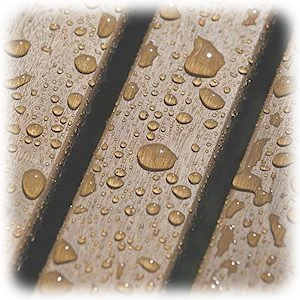 wetterfestes Robinienholz aus FSC-zertifizierten Holzanbau