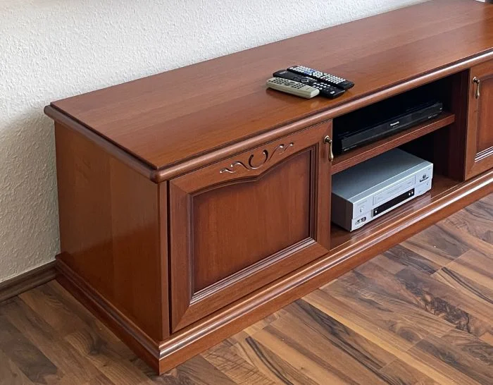 Fernsehschrank Nussbaum Breite 170 cm-Details