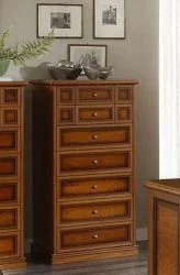 Nussbaum-Hochkommode-Italien