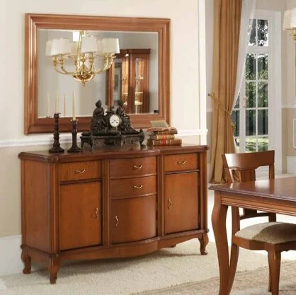 klassisches Sideboard im italienisches Design