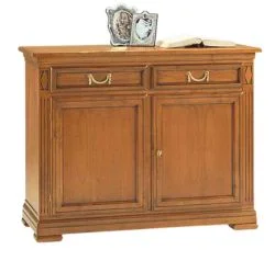 klassische Kommode Villa Borghese zweitürig von SELVA<br />Kirschbaum und Nussbaum lieferbar